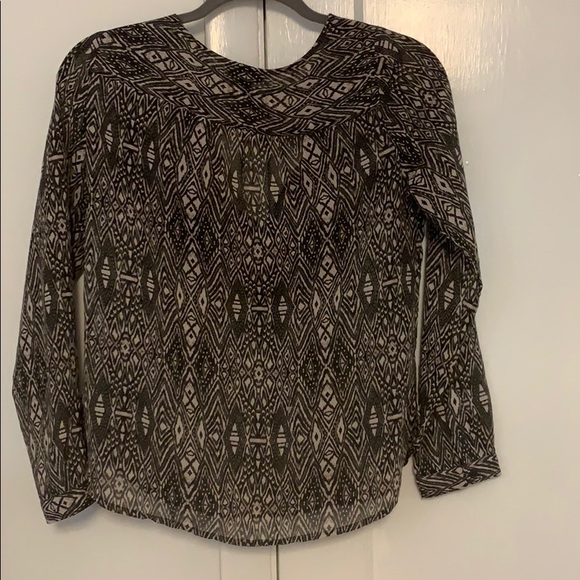 Charcoal & White Patterned Blouse - Picture 3 of 3